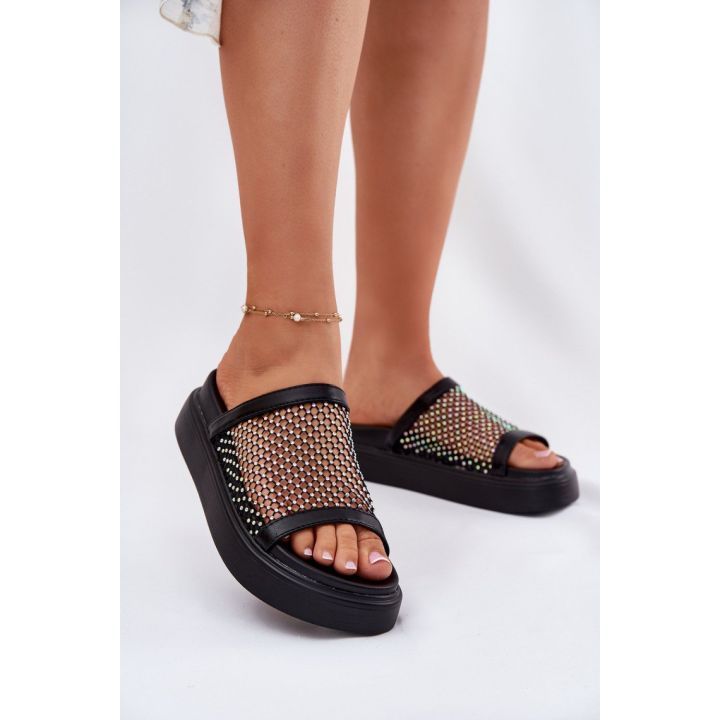 Juodos basutės su blizgančia tinklelio juosta Step in style