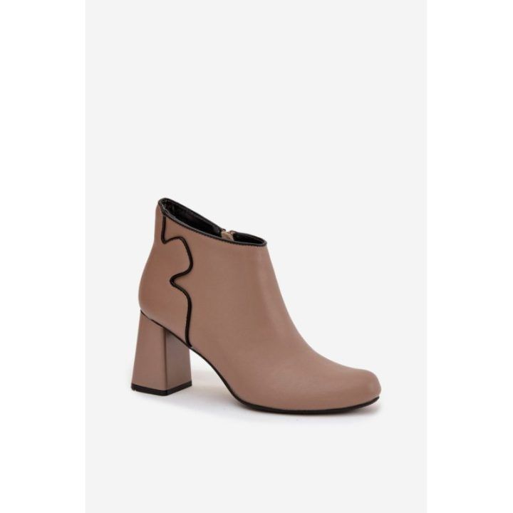 Aulinukai moteriški juodi Step In Style – smėlio