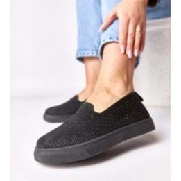 Moteriški slip-on sportbačiai su akutėmis juodi Gabrielle