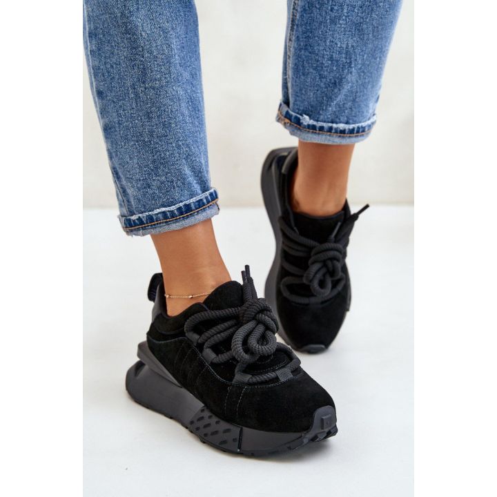 Juodi moteriški sportbačiai Step in style