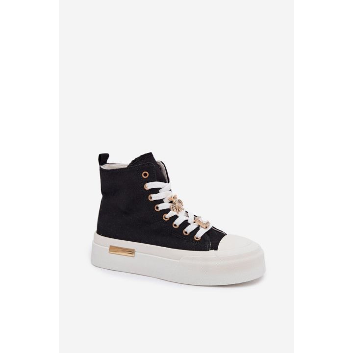 Juodi sportiniai bateliai su platforma Step in style