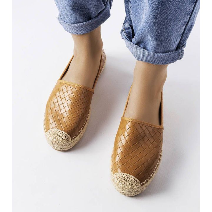 Rudos espadrilės su Geoffrey įspaudais