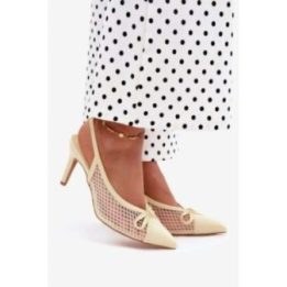 Aukštakulnės basutės su tinklelio intarpais ir kaspinu Step in style