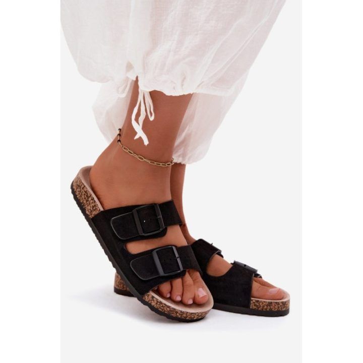 Juodos basutės su reguliuojamomis sagtimis Step in style