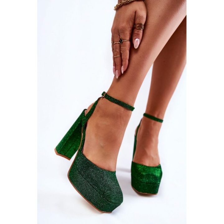 Žalios blizgios basutės su kulnu Step in style