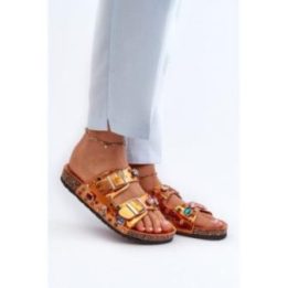 Moteriškos basutės su dekoratyviniais akmenėliais Step in style