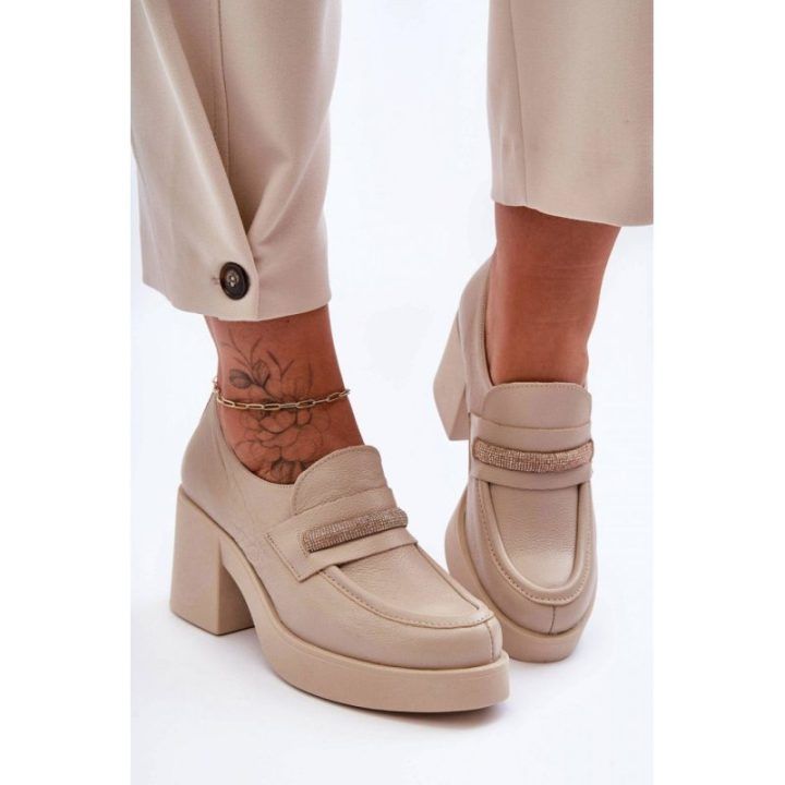 Natūralios odos aulinukai su kulnu Step in style