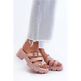Rožinės basutės su sagtimis Step in style