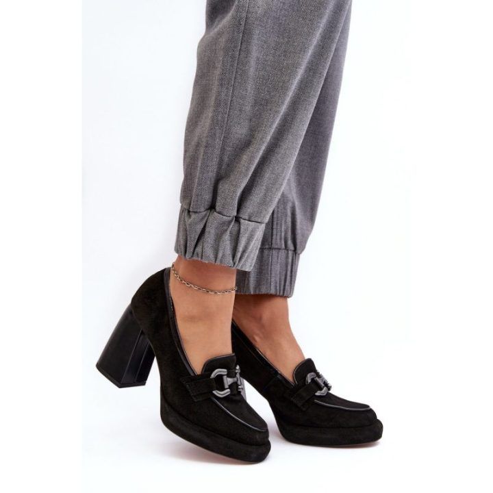 Juodi aukštakulniai bateliai su sagtimi Step in style