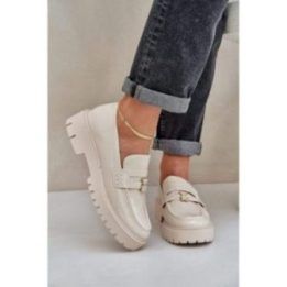 Mokasinai Step in Style