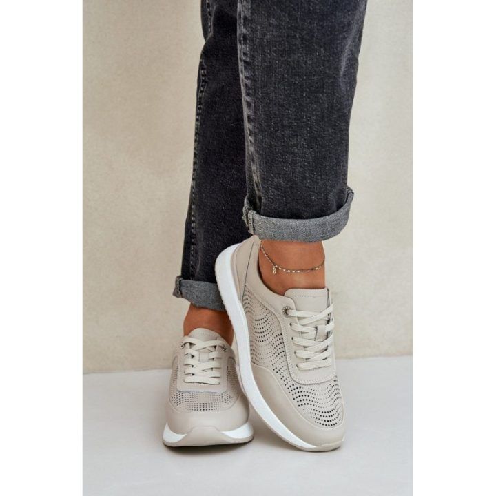 Smėlio spalvos sportbačiai su platforma Step in style