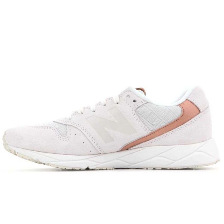Moteriški sportiniai bateliai New Balance WRT96EAA, balti