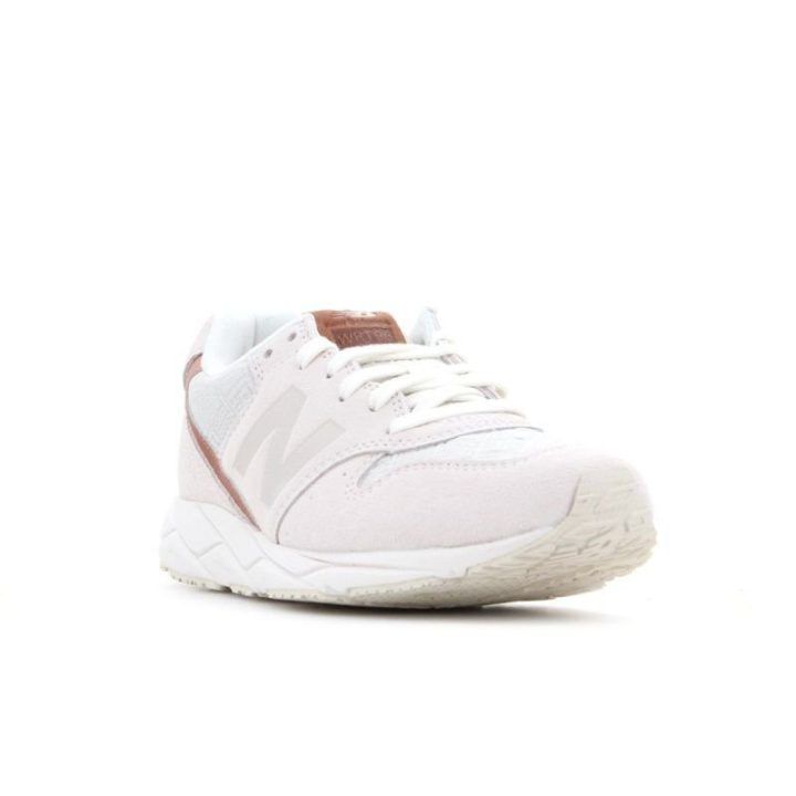 Moteriški sportiniai bateliai New Balance WRT96EAA, balti