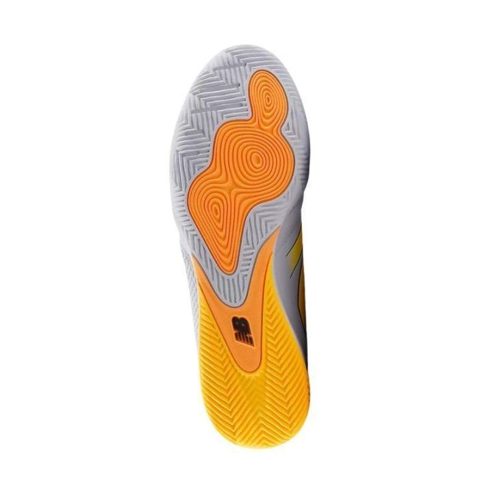 Futbolo bateliai New Balance Furon Pro V9 IN