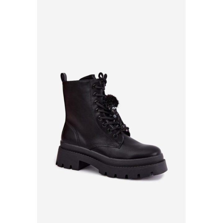 Aulinukai su dekoratyviniais kutais Step in style – juoda