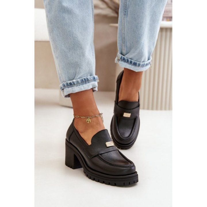Juodi aulinukai su storu kulnu Step in style