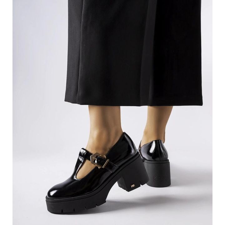 juodi pusbačiai 4821/090-P BLACK/NAPLAK