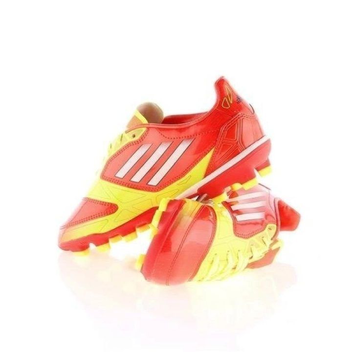 Futbolo bateliai natūraliai ir dirbtinei vejai adidas F10 TRX HG