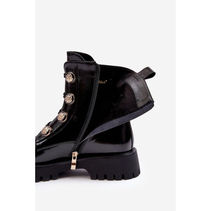 Moteriški dygsniuoti batai su ornamentinėmis sagomis D&A MR870-51 Black