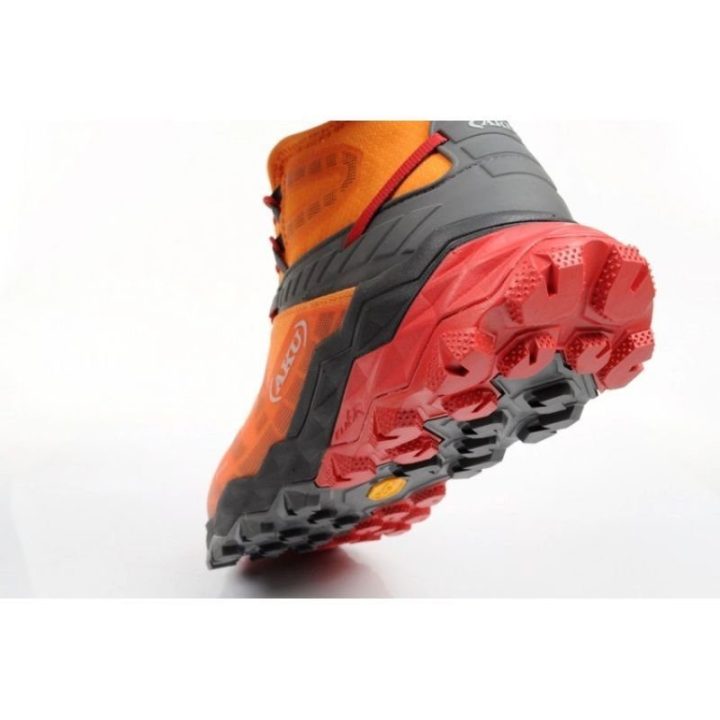Vyriški sportbačiai su GORE-TEX membrana AKU Flyrock GTX