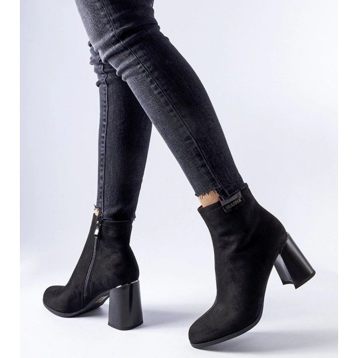 Juodi elegantiški Serbadone stiletto batai