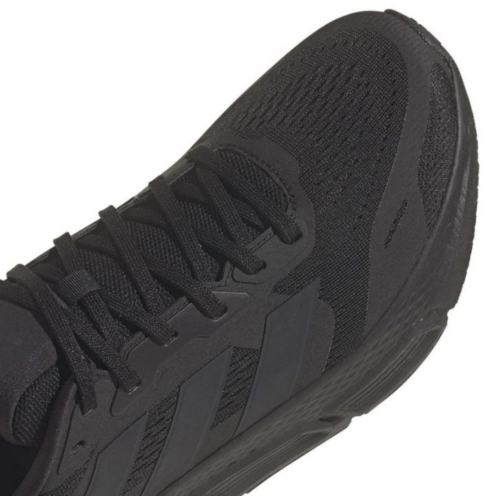 Vyriški žemo profilio bėgimo bateliai adidas Questar 2, juodi