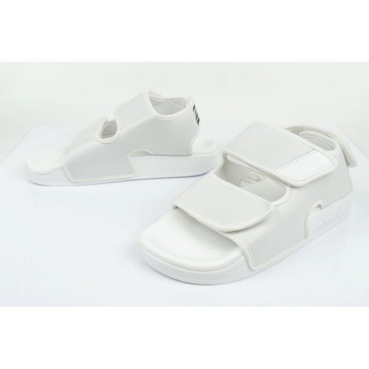 Basutės su reguliuojamu užsegimu adidas Adilette, baltos