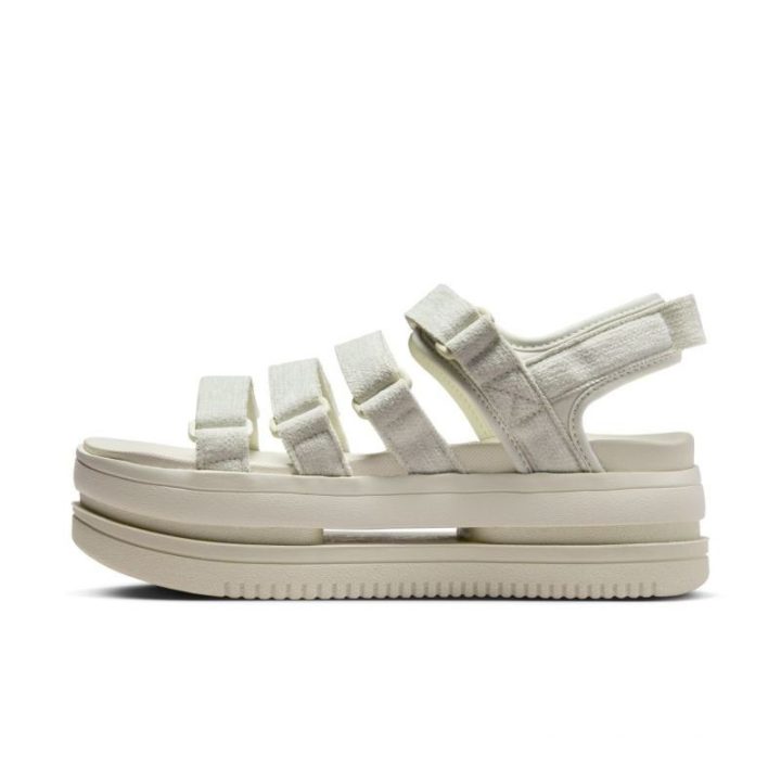 Moteriškos basutės su lipukais Nike Icon Classic SE, smėlio