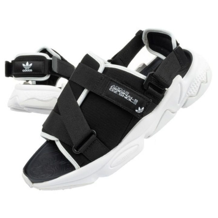 Moteriškos basutės su lipukais adidas Ozweego, juodos