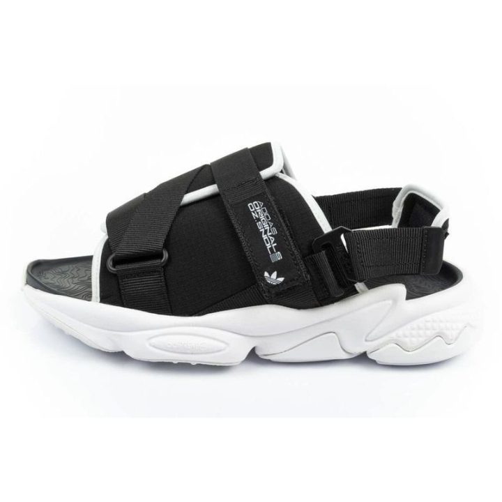Moteriškos basutės su lipukais adidas Ozweego, juodos