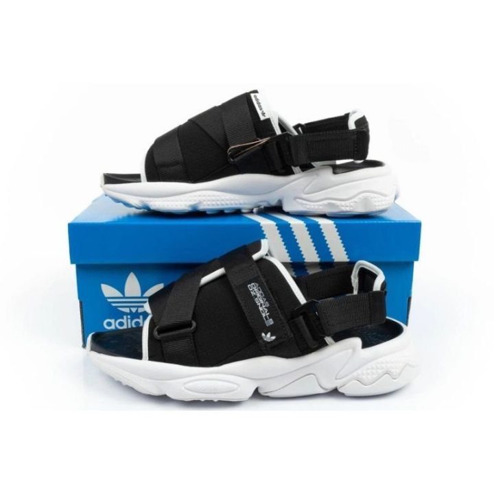 Moteriškos basutės su lipukais adidas Ozweego, juodos