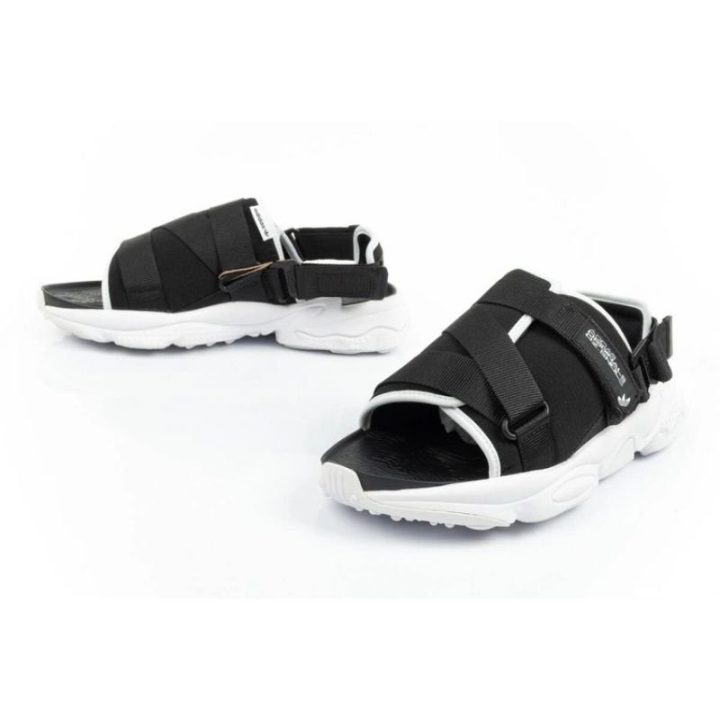 Moteriškos basutės su lipukais adidas Ozweego, juodos