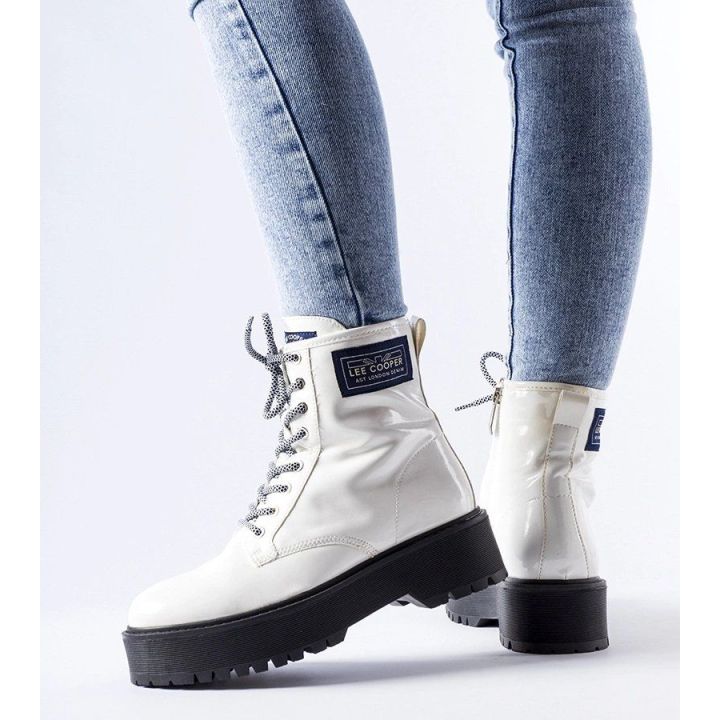 Balti batai Lee Cooper
