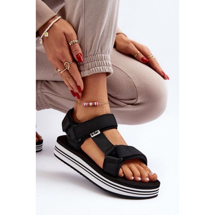 Moteriški platforminiai sandalai juodi Lee Cooper