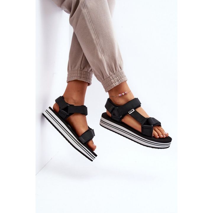 Moteriški platforminiai sandalai juodi Lee Cooper