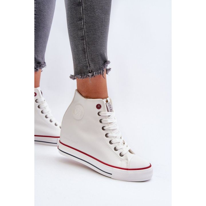 Moteriški kedai su auliuku balti Cross Jeans