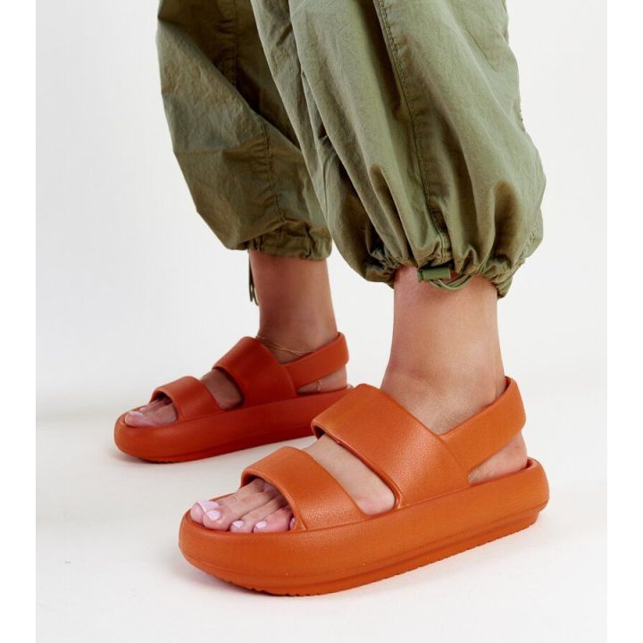 Oranžiniai Attiana sandalai