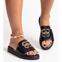 juodos šlepetės