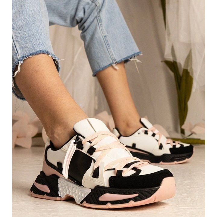 Sportiniai bateliai moterims su rožiniu padu Balika
