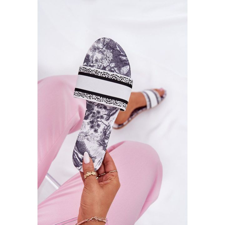 Moteriškos raštuotos baltos basutės
