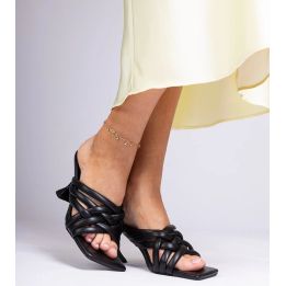 Elegantiškos juodos aukštakulnės šlepetės