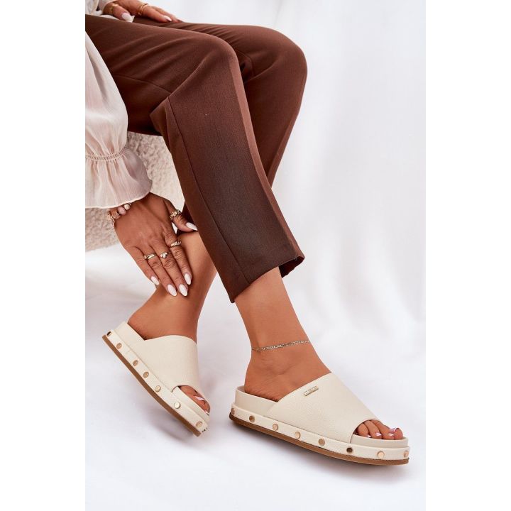 Basutės moterims su platforma smėlio spalvos