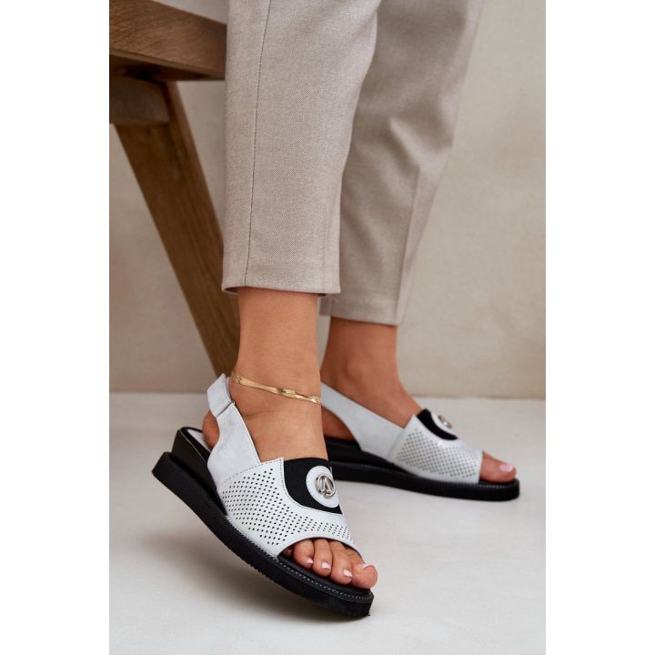 Aulinukai moterims juodi odiniai elegantiško dizaino