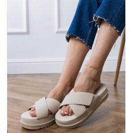 Platforminės smėlio spalvos šlepetės su dirželiais vasarai