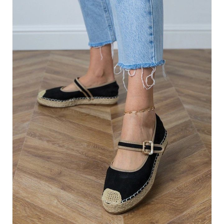 Espadrilės moterims juodos su dekoratyvine sagtimi