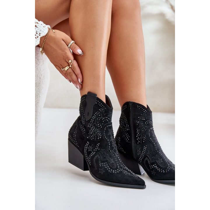 Moteriški kaubojiški aulinukai su dekoru, juodi