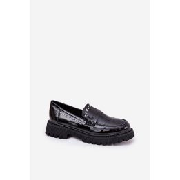 Juodi mokasinai su dekoratyvinėmis detalėmis Step in style