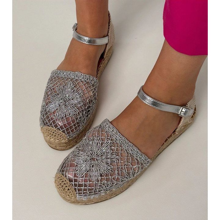 Sidabrinės ažūrinės espadrilės sandalai moterims