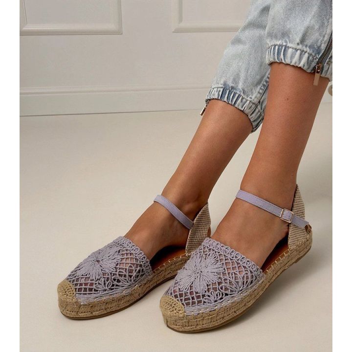 Violetinės ažūrinės espadrilės sandalai su dirželiu