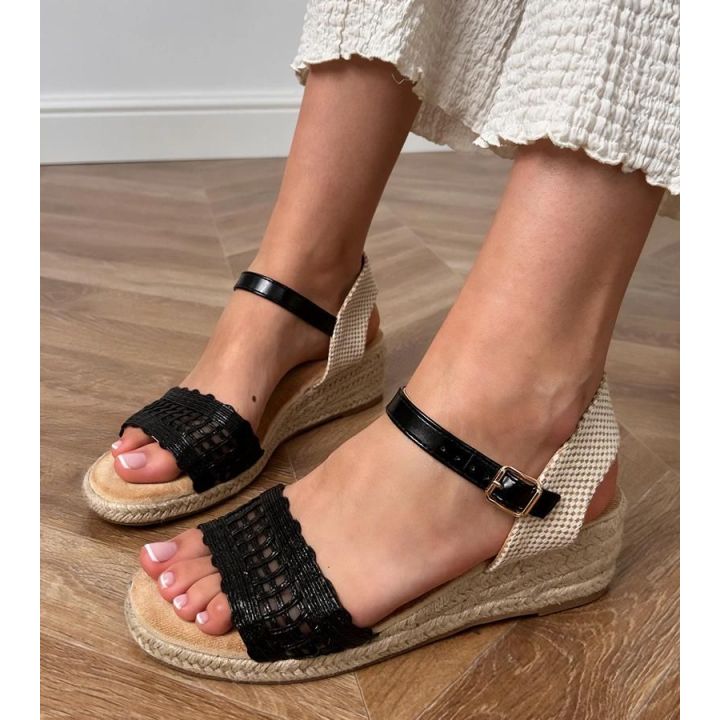 Juodi moteriški espadrilės tipo sandalai su pynimo juosta